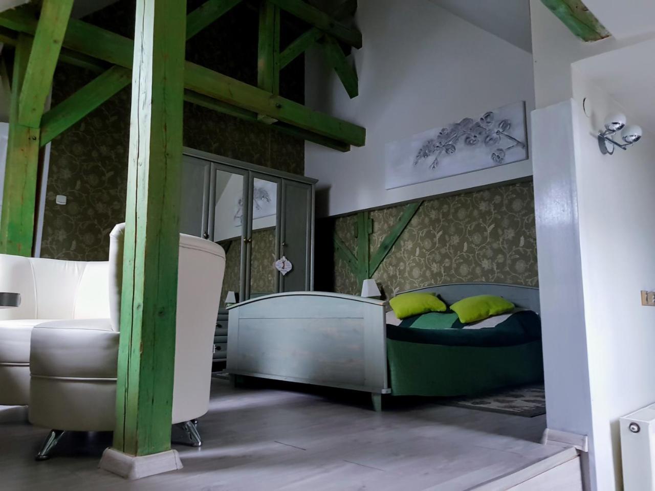 Hotel Pod Zamkiem Olsztyn  Esterno foto