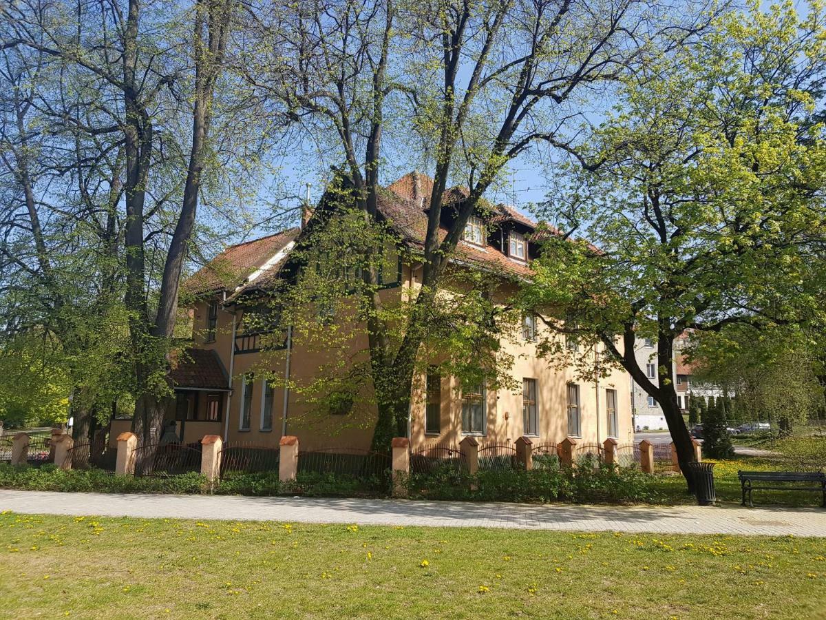 Hotel Pod Zamkiem Olsztyn  Esterno foto